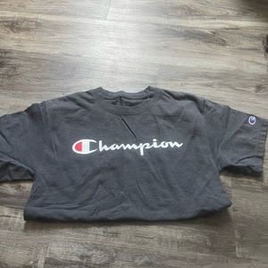 Champion Size M Tshirt